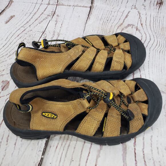 Keen Men's Tan Waterproof Washable Leather Straps Sandal Size 8 - Picture 1 of 11